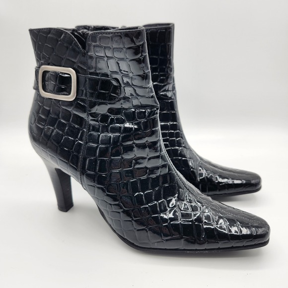 Bass Florena Croc Embossed‎ Ankle Boots Black Buckle Detail Patent Leather 8M - Picture 1 of 8